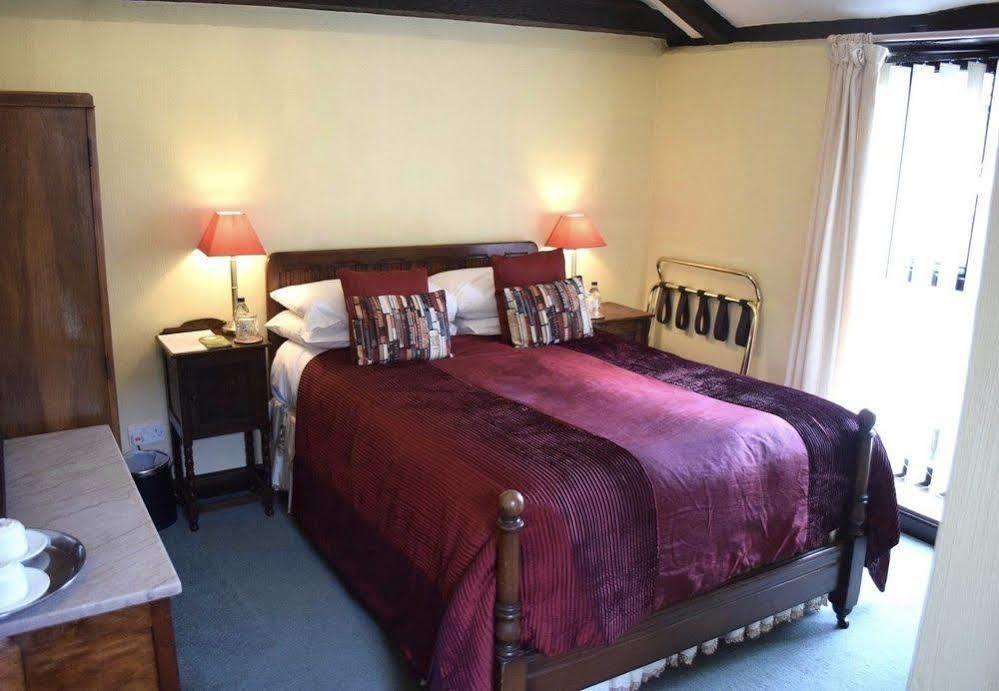 At The Farmhouse Hunters Hall Hotel Dereham Ngoại thất bức ảnh